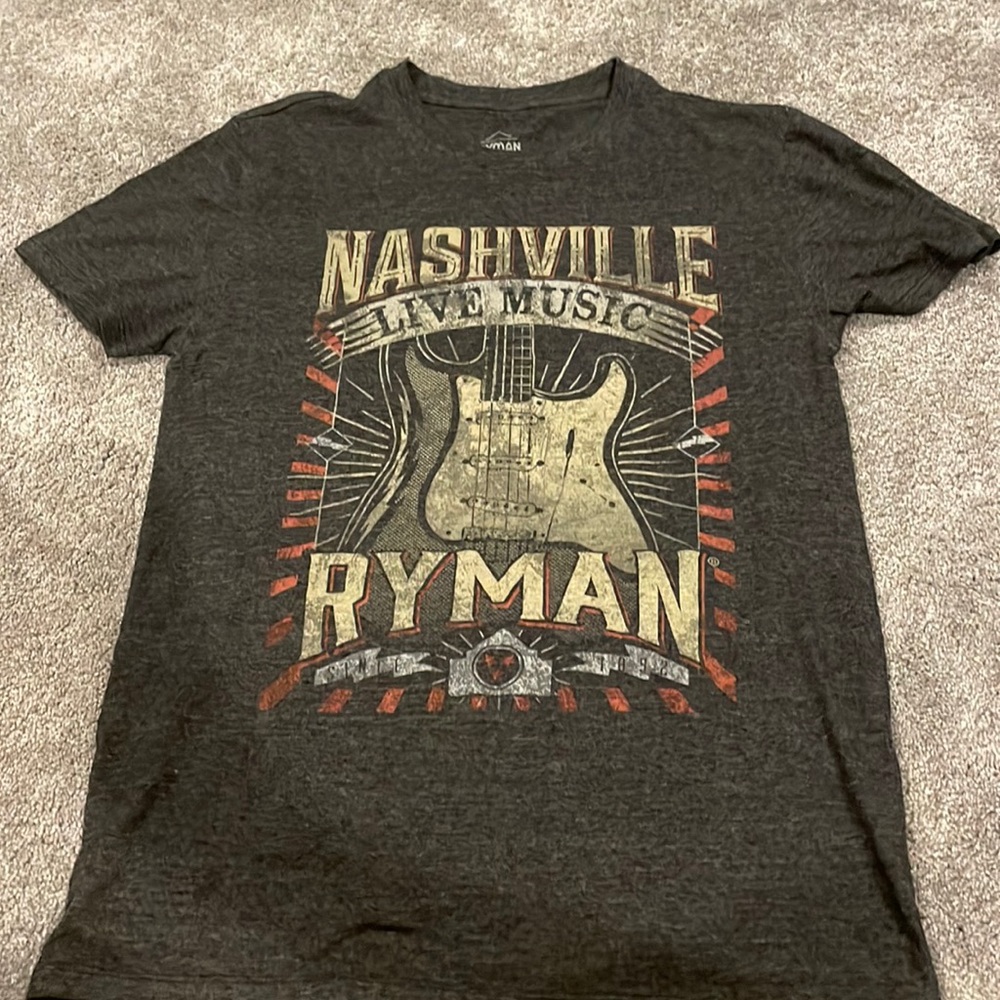 t shirt